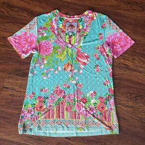 Johnny Was Floral Chic Feminine Coquette Girl Edgy Bohemian V-Neck Top Size XS